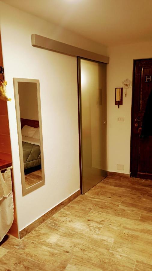 La casa di Maya Sassari Luaran gambar
