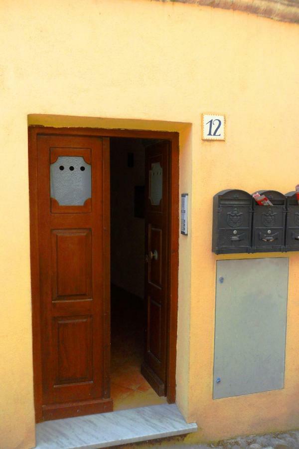 La casa di Maya Sassari Luaran gambar